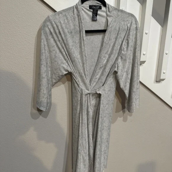 Robe by Rene Rofe - Picture 2 of 4